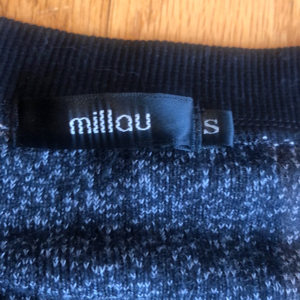 LF Sweater - Picture 2 of 4